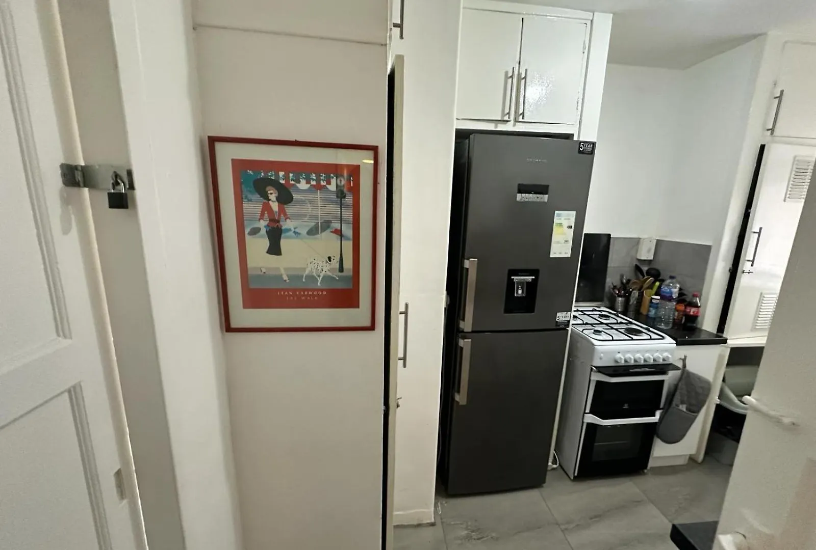 Aldgate East Rooms R2 London